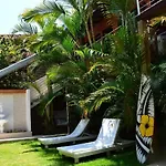 Break House Beach